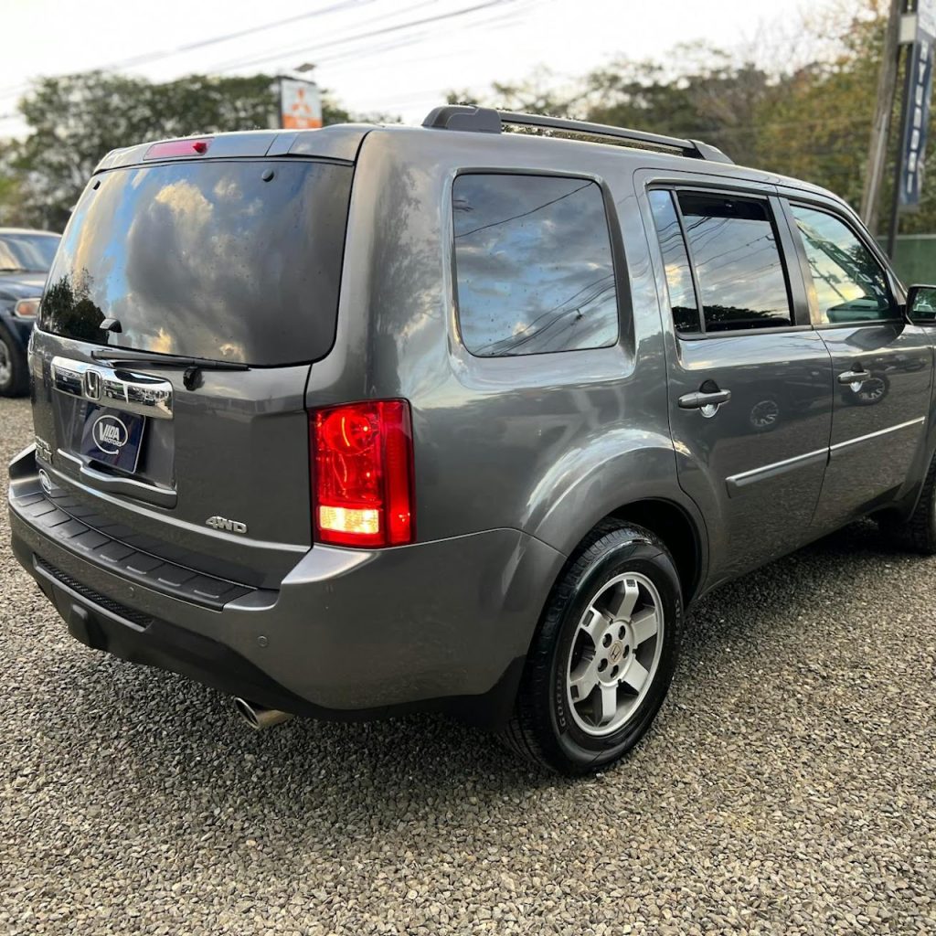 Honda Pilot photo 3